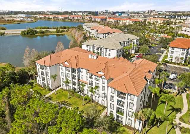 Listing Photo 1 - Condo for sale in building located at 4024 Breakview Dr, Orlando, FL 32819 - Unit #40304