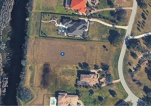 1st image of 10525 Broadland Pass, Thonotosassa, FL 33592 | MLS# A4679922