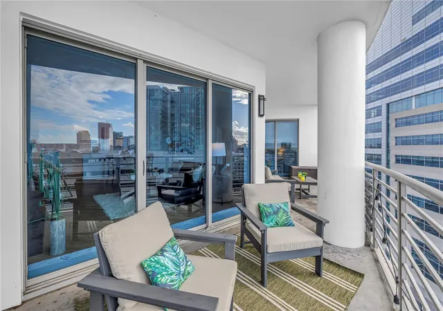3rd image of 449 S 12Th St #1205, Tampa, FL 33602 | MLS# TB8469067