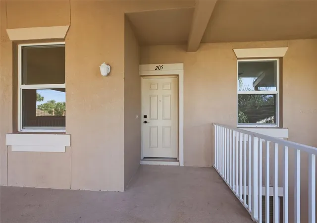 4th image of 803 Fairwaycove Ln, BRADENTON, FL 34212