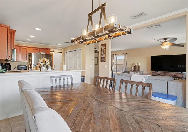 4th image of 7136 Chatum Light Run, Bradenton, FL 34212 | MLS# TB8469096