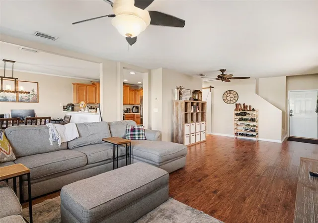 3rd image of 7136 Chatum Light Run, Bradenton, FL 34212 | MLS# TB8469096