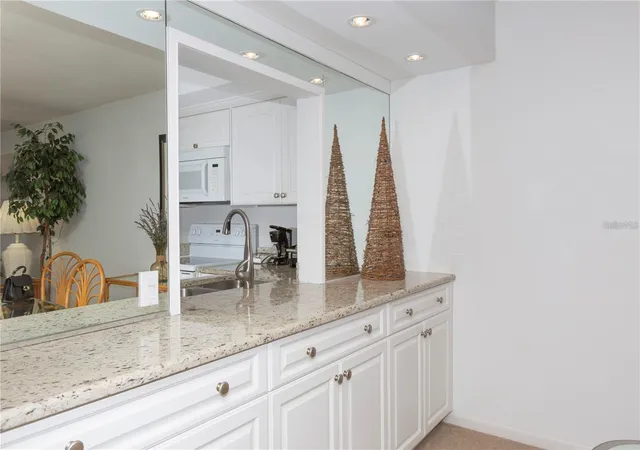 4th image of 4632 Marine Pkwy, New Port Richey, FL 34652
