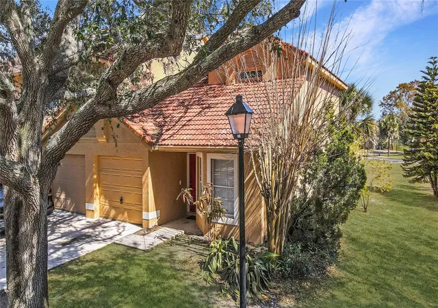 Townhouse for sale at 1192 N Fairway Dr, APOPKA, FL 32712 | MLS# O6377193