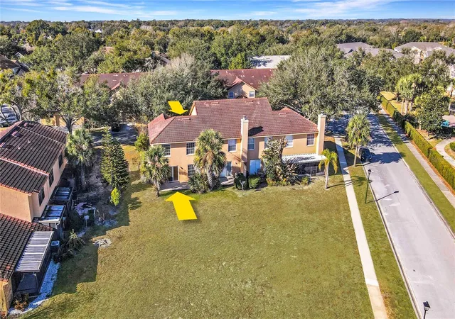 Photo 3 of Townhouse for sale at 1192 N Fairway Dr, Apopka, FL 32712 | MLS# O6377193 | Listing updated on 2026-09-16