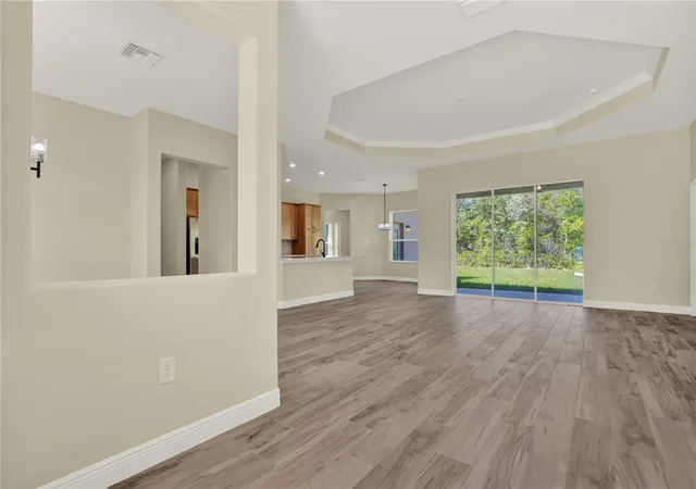Photo 4 of Single family home for sale at 12085 Harris Hawk Rd, Brooksville, FL 34614 | MLS# TB8469311 | Listing updated on 2026-08-14