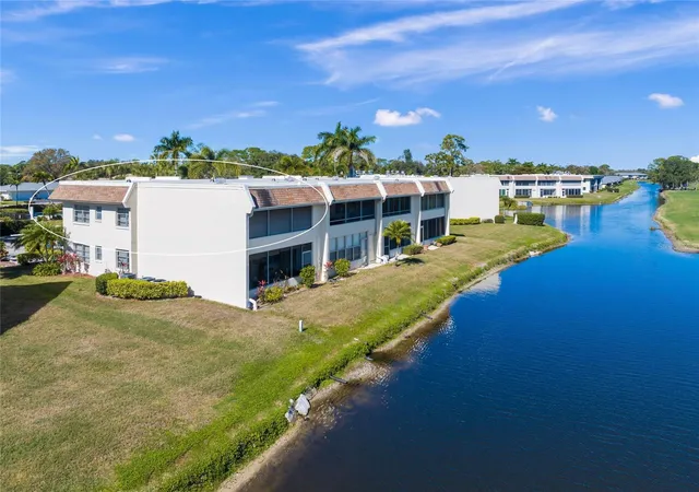 Condo for sale at 7193 W Country Clb Dr N #237, SARASOTA, FL 34243 | MLS# A4680028