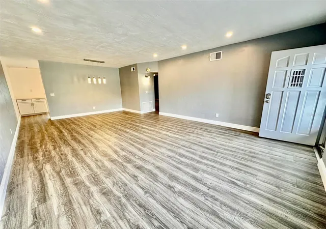 5th image of 2431 Canadian Wy, Clearwater, FL 33763