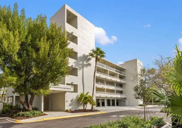 2nd image of 250 Sands Point Rd #5203, Longboat Key, FL 34228 | MLS# A4680085