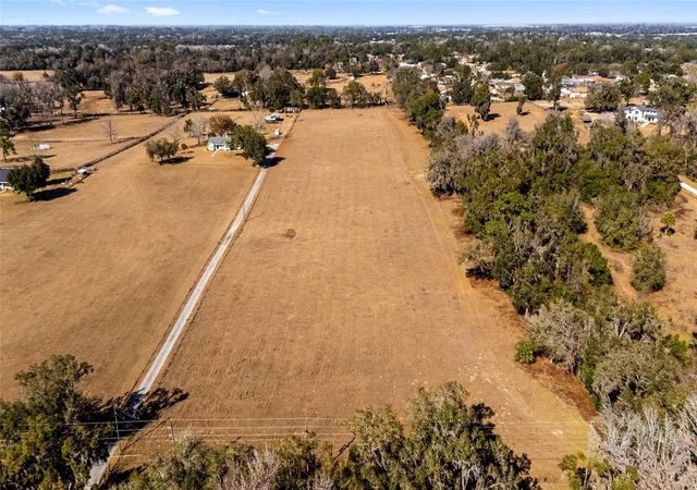 1st image of 4101 Se 110th St, Belleview, FL 34420 | MLS# OM717556