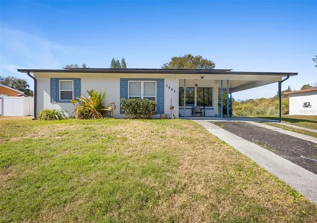 Photo 2 of Single family home for sale at 1552 Zinnia Dr, Deltona, FL 32725 | MLS# O6377470 | Listing updated on 2026-10-09