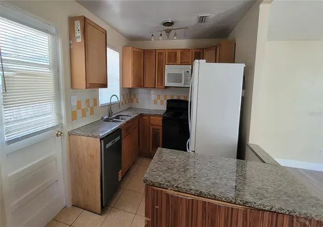 Homes for sale in Sarasota, FL | 3313 Central Ave, Sarasota, FL 34234 | MLS# A4680153