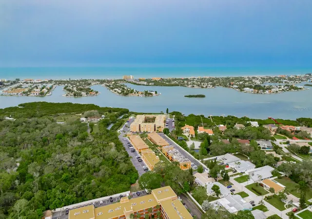 2nd image of 12760 Indian Rocks Rd #510, Largo, FL 33774 | MLS# TB8469628