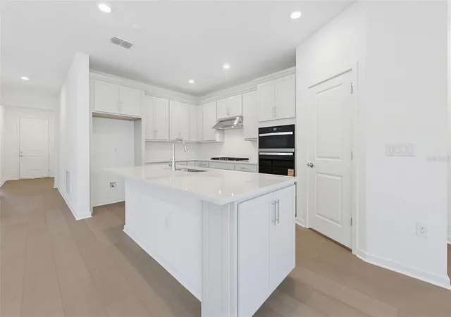 3rd image of 33425 Herds Hallow Wy, Wesley Chapel, FL 33545 | MLS# TB8469642