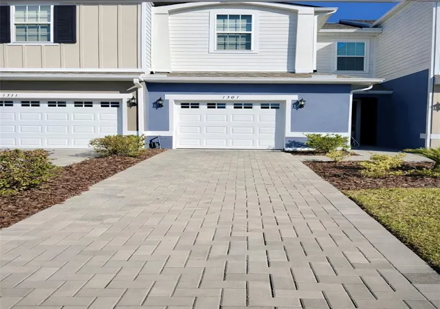 Photo 3 of Townhouse for sale at 1301 Wycliffe Way, Saint Cloud, FL | MLS# S5142623 | Listing updated on 2026-08-27