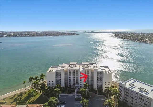 Photo 1 of Condo for sale at 6105 Bahia Del Mar Cir #686, Saint Petersburg, FL 33715 | MLS# TB8469660 | Listing updated on 2026-08-31