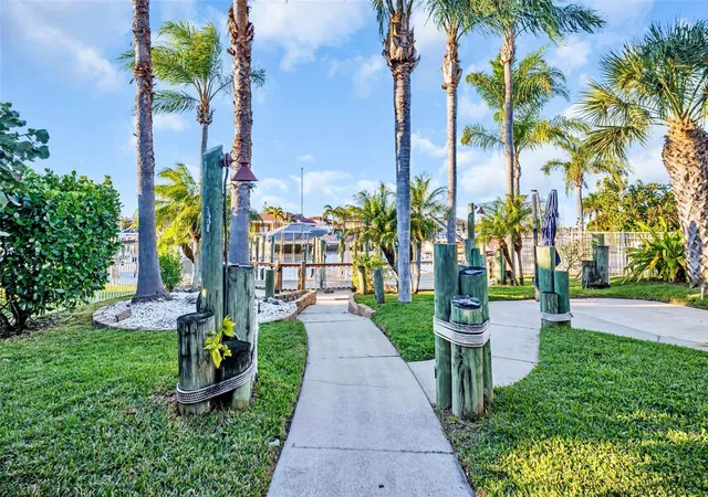 4th image of 4951 Galleon Ct, New Port Richey, FL 34652 | MLS# O6377560