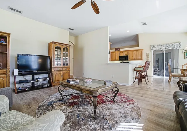 Photo 3 of Single family home for sale at 24239 Belle Mede Dr, Leesburg, FL 34748 | MLS# G5107374 | Listing updated on 2026-06-28