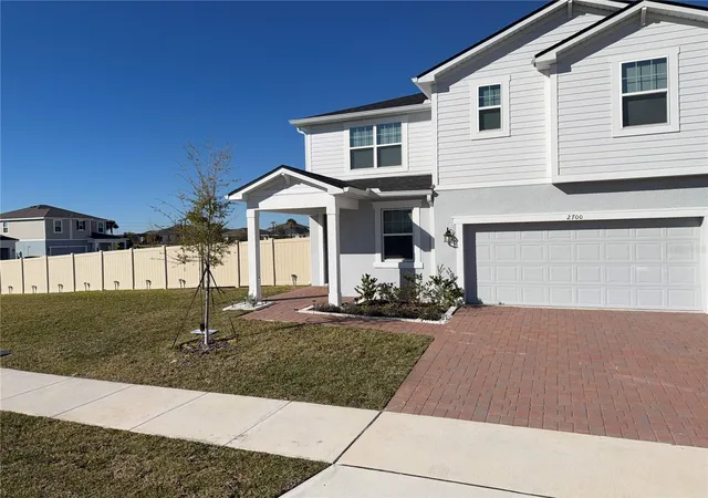 Photo 3 of Single family home for sale at 2700 Sweet Acacia Dr, Clermont, FL 34711 | MLS# O6377563 | Listing updated on 2026-08-10