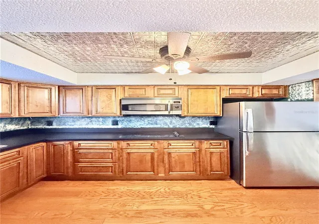 5th image of 1750 Belleair Forest Dr, Belleair, FL 33756