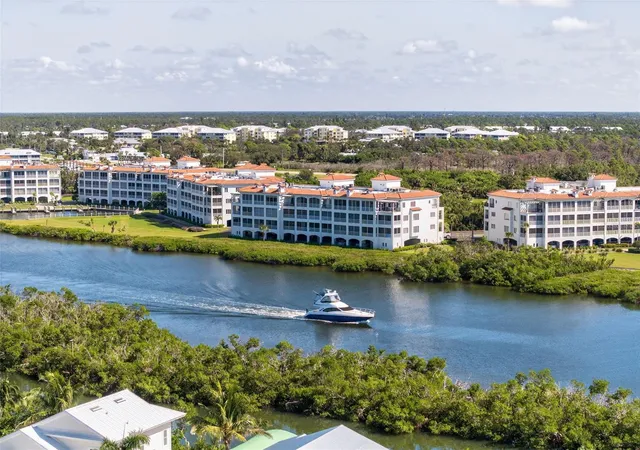 4th image of 11120 Hacienda Del Mar Blvd, Sarasota, FL 33946