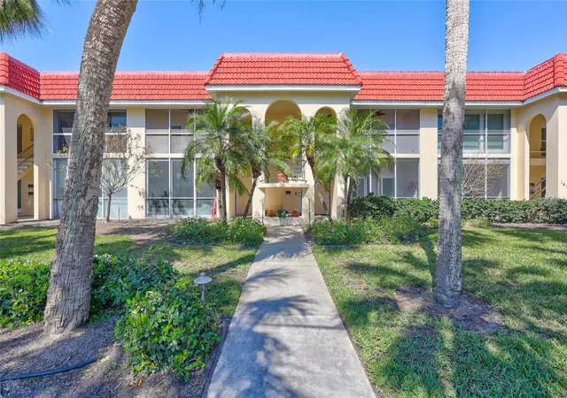 Photo 1 of Condo for sale at 137 Avenida Messina #3, Sarasota, FL 34242 | MLS# A4680216 | Listing updated on 2026-09-16