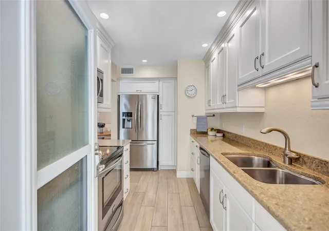Photo 3 of Condo for sale at 137 Avenida Messina #3, Sarasota, FL 34242 | MLS# A4680216 | Listing updated on 2026-10-22