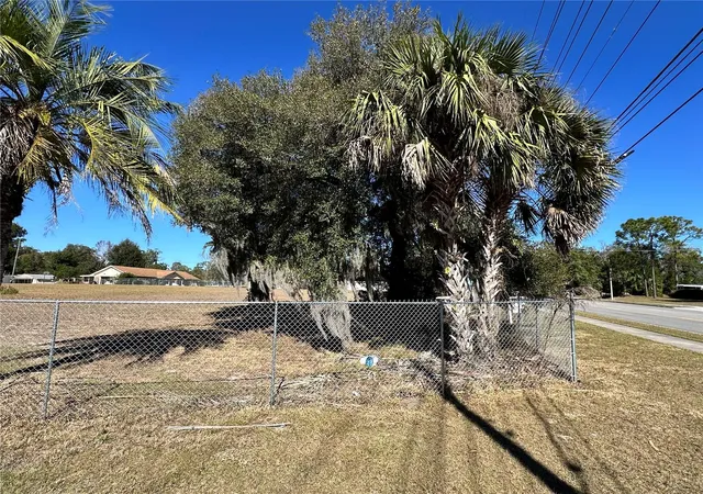 2nd image of 750 N Wekiwa Springs Rd, Apopka, FL 32712 | MLS# O6377661