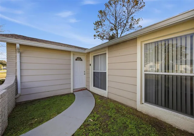 Photo 3 of Single family home for sale at 6204 Westport Dr, Port Richey, FL 34668 | MLS# TB8469839 | Listing updated on 2026-10-20