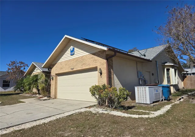 2nd image of 707 Cambridge Wy, Lake Wales, FL 33853 | MLS# P4937656