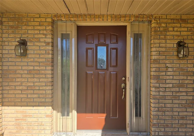 3rd image of 707 Cambridge Wy, Lake Wales, FL 33853 | MLS# P4937656