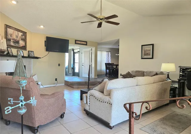 4th image of 707 Cambridge Wy, Lake Wales, FL 33853 | MLS# P4937656