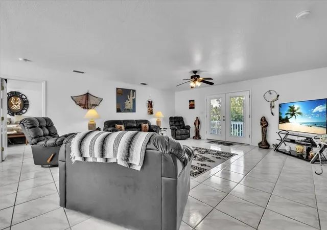 Photo 3 of Single family home for sale at 3900 Colony Ct, Punta Gorda, FL 33950 | MLS# C7521086 | Listing updated on 2026-08-31