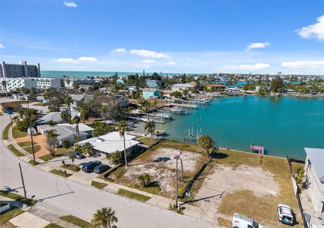 2nd image of 15307 Harbor Dr, Madeira Beach, FL 33708 | MLS# TB8469917