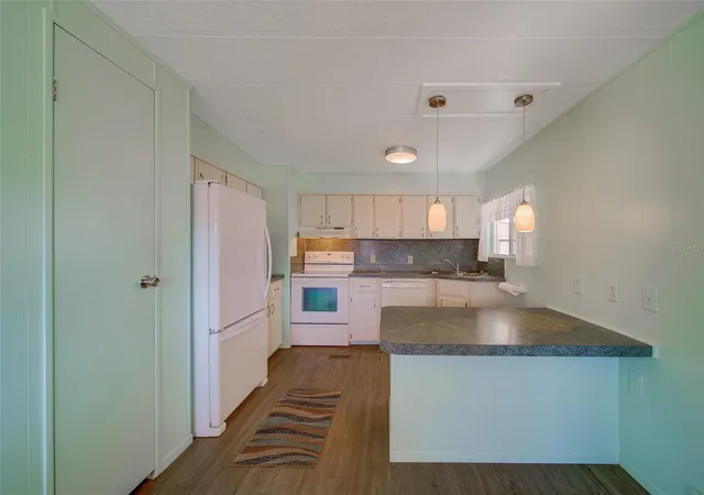 3rd image of 12501 Ulmerton Rd, Largo, FL 33774
