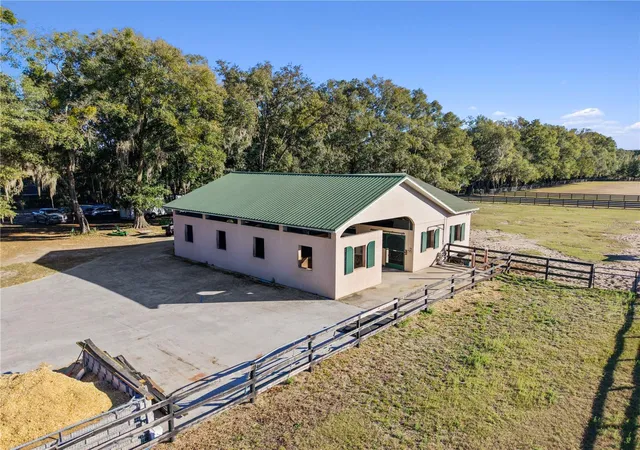 3rd image of 15995 Nw 10Th Cir, Citra, FL 32113 | MLS# G5107400