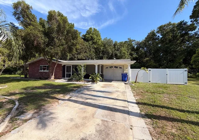 Photo 2 of Single family home for sale at 7235 Redbud Ct, New Port Richey, FL 34653 | MLS# TB8469969 | Listing updated on 2026-09-24