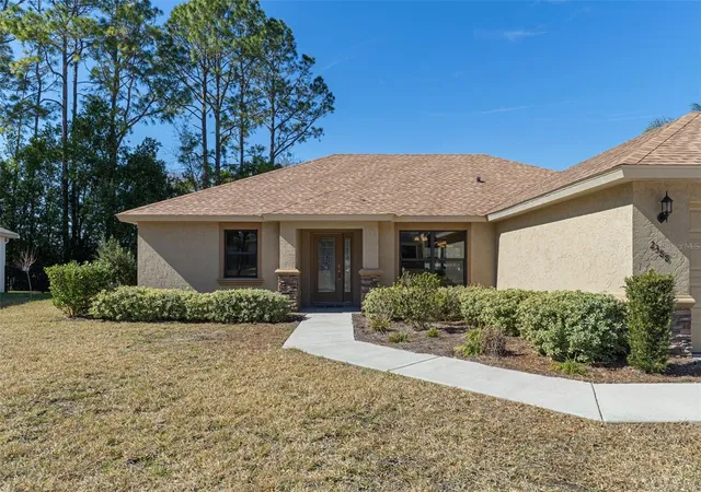 Photo 4 of Single family home for sale at 2388 N Brentwood Cir, Lecanto, FL 34461 | MLS# W7882514 | Listing updated on 2026-09-30
