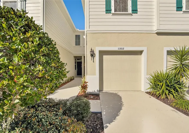 Homes for sale in Riverview, FL | 10808 Verawood Dr, Riverview, FL 33579 | MLS# TB8469990