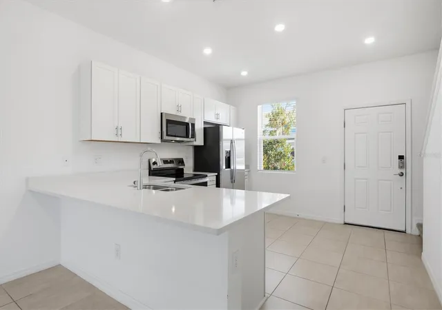 Photo 2 of Townhouse for sale at 8757 Daybreak St, Sarasota, FL 34241 | MLS# N6142679 | Listing updated on 2026-10-06