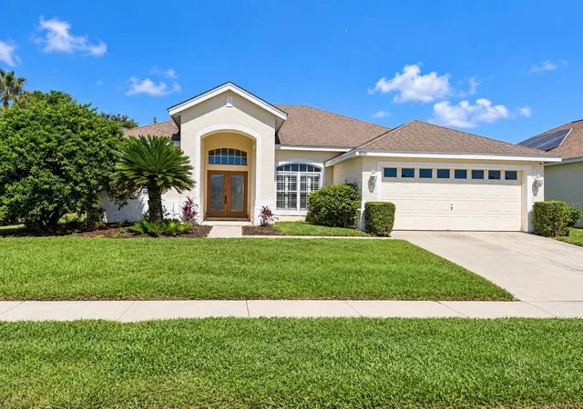 Single family home for sale at 8032 Pine Holw Dr, MOUNT DORA, FL 32757 | MLS# G5107406