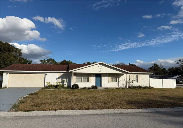Photo 1 of Single family home for sale at 878 Killearn Blvd, Winter Haven, FL 33880 | MLS# O6377826 | Listing updated on 2026-06-16