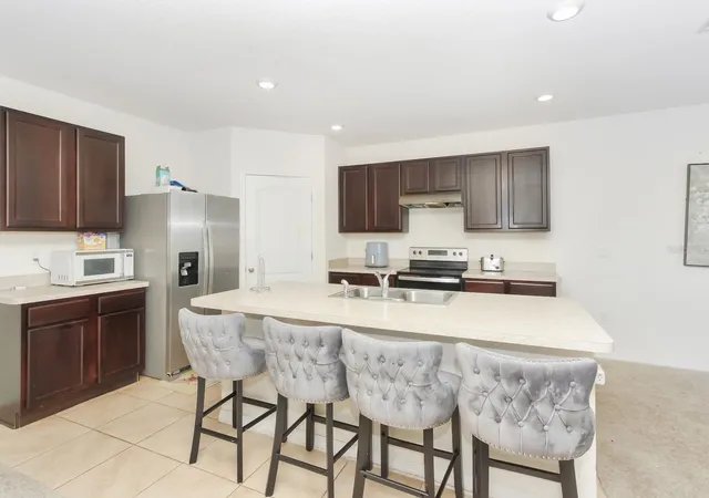 Photo 4 of Single family home for sale at 714 Auburn Grv Ct, Auburndale, FL 33823 | MLS# G5107419 | Listing updated on 2026-08-20