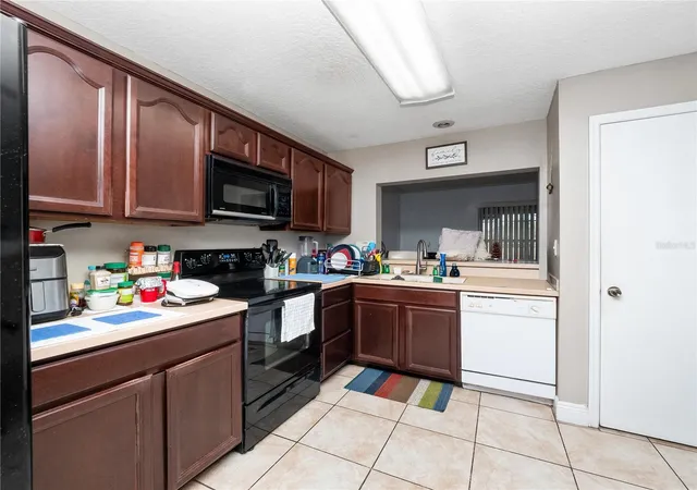 Photo 3 of Townhouse for sale at 2329 Water View Loop, Kissimmee, FL 34743 | MLS# O6377909 | Listing updated on 2026-08-04