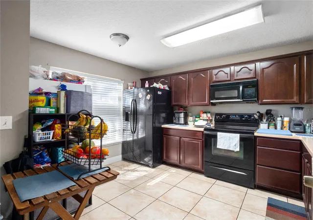 Photo 4 of Townhouse for sale at 2329 Water View Loop, Kissimmee, FL 34743 | MLS# O6377909 | Listing updated on 2026-08-04