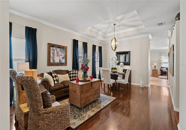 Photo 3 of Single family home for sale at 13560 Hawk Lake Dr, Orlando, FL 32837 | MLS# O6377971 | Listing updated on 2026-08-31