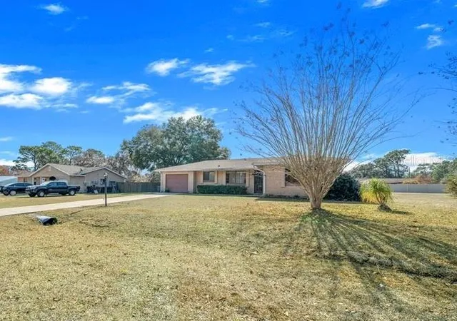 Photo 2 of Single family home for sale at 543 Silver Crse Ct, Ocala, FL 34472 | MLS# OM717699 | Listing updated on 2026-09-13