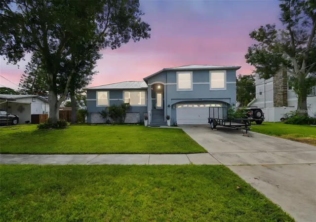 Photo 2 of Single family home for sale at 317 Shore Dr E, Oldsmar, FL 34677 | MLS# FC315737 | Listing updated on 2026-10-04