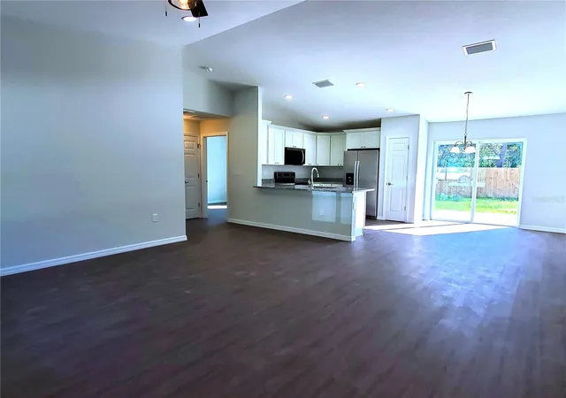 5th image of 15 Fisher Way Pl, Ocklawaha, FL 32179 | MLS# OM717707