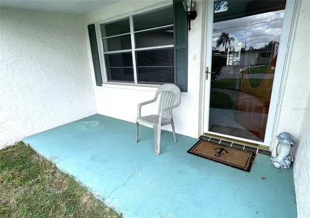 4th image of 7601 Hatteras Dr, Hudson, FL 34667 | MLS# TB8470295